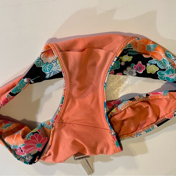 Seafolly Australia SZ 6 Bikini, GUC, underwire/slight padding top, non slip top - Picture 8 of 16